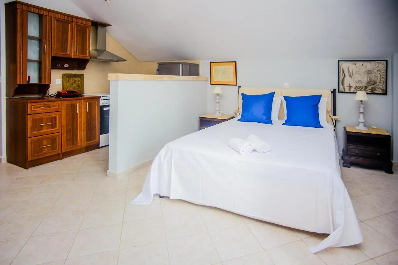 Xenia Ionis Luxury Apartments Lixouri Aparthotel